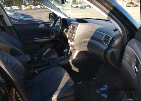 2011 Subaru Forester 2.5X Limited z USA, uszkodzony, nr VIN JF2SHAEC5BH747433